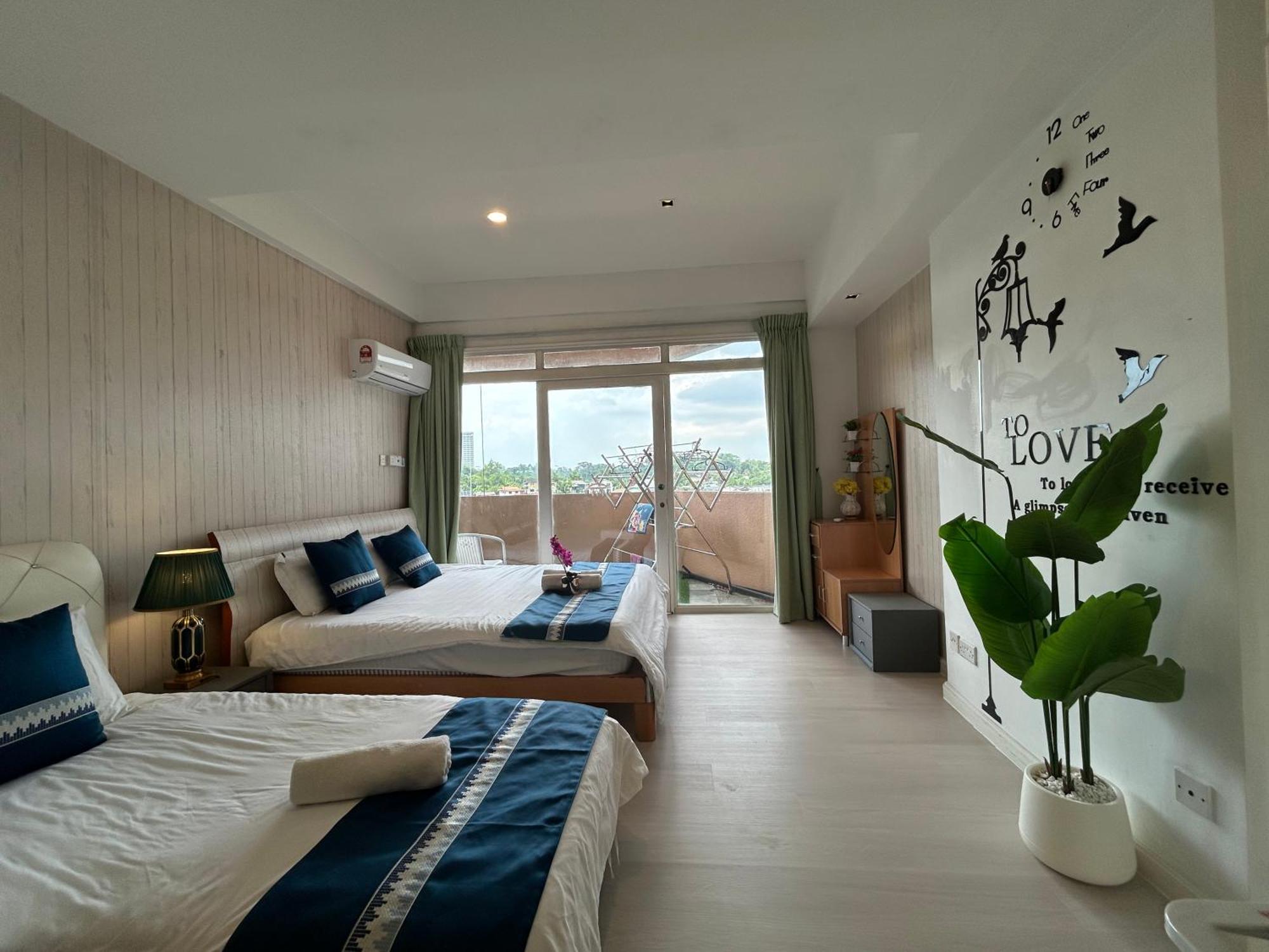 Riverbank Suites Waterfront Kuching Exterior foto